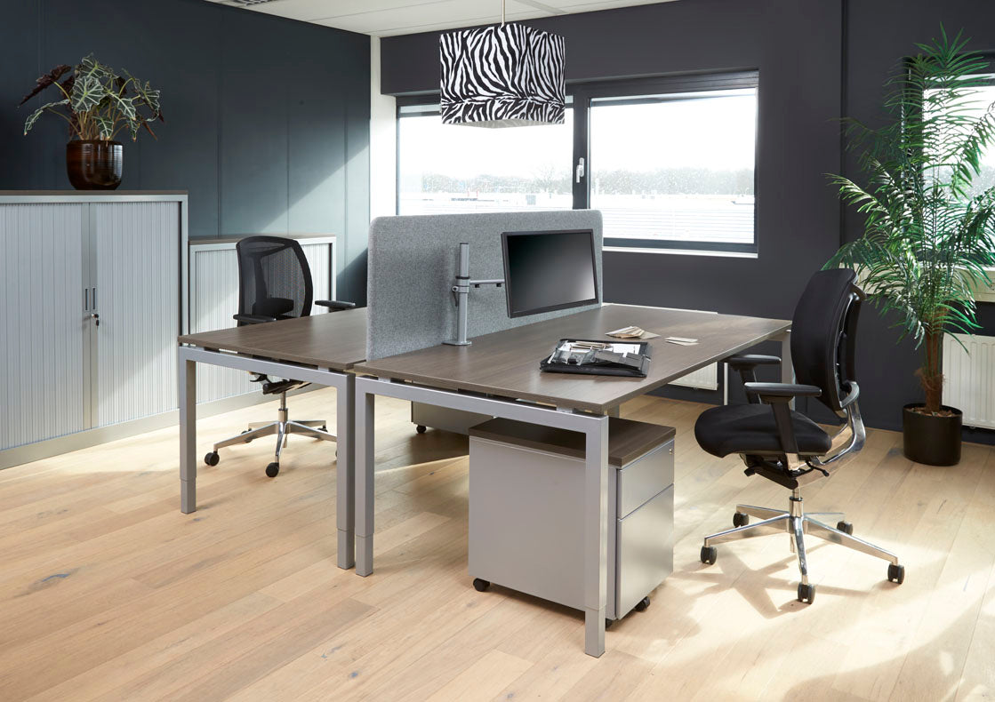 Bureau Ora 160x160 cm 4-poot, foto van dezelfde lijn